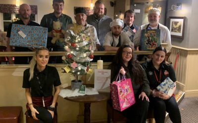 Toby Carvery Macclesfield spreads festive cheer with Christmas Giving Tree for Children’s Ward