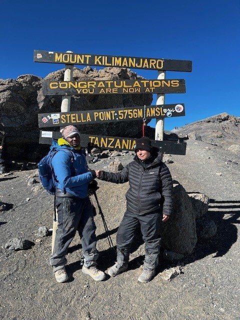 Cheshire nurse climbs Kilimanjaro to support A&E and honour her Mum